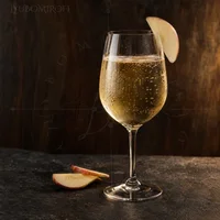 Orchard Sparkle cocktail – LYUBOMIROFF